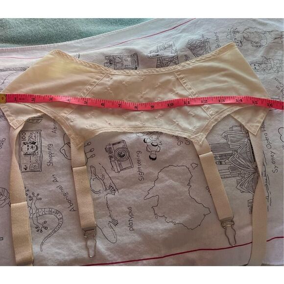 Vintage 1950s Garter Belt Pin Up Style - Picture 8 of 9